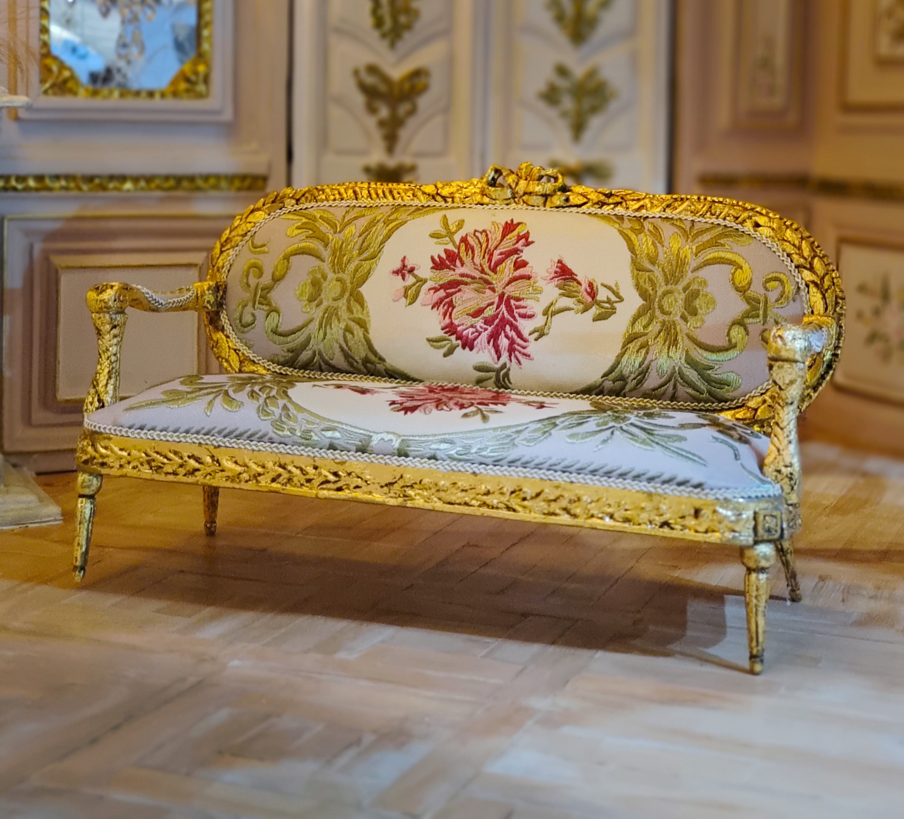 ROCOCO FURNITURE Course – MINIARTS